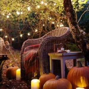 Meet your Posher, Nadnadine